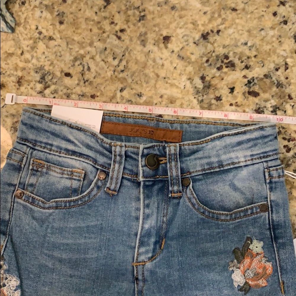 Joe’s Mid Rise Skinny Ankle Distressed Jeans - Picture 8 of 8